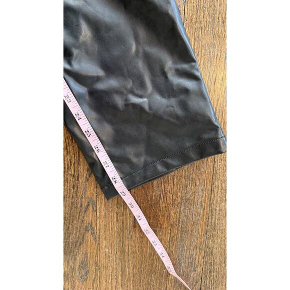 Abercrombie & Fitch Vegan Leather 90s Straight Pant Ultra High Rise 27 4R - Picture 9 of 12